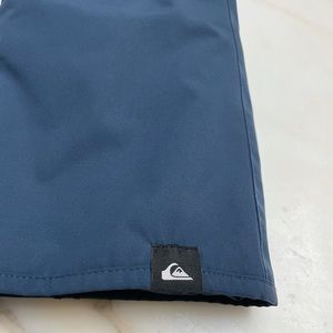 Boys size 10 ski snow pants